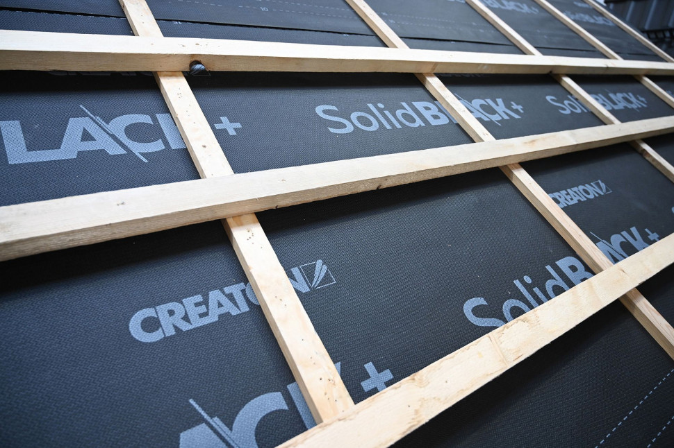 Membrana SolidBLACK+ wyróżnia się najwyższymi parametrami funkcjonalnymi