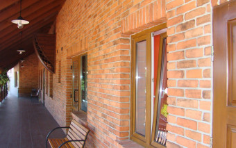 Dlaczego warto wybrać płytki elewacyjne?