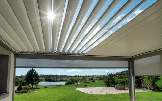 Inteligentna pergola z aluminium - komfort na tarasie!