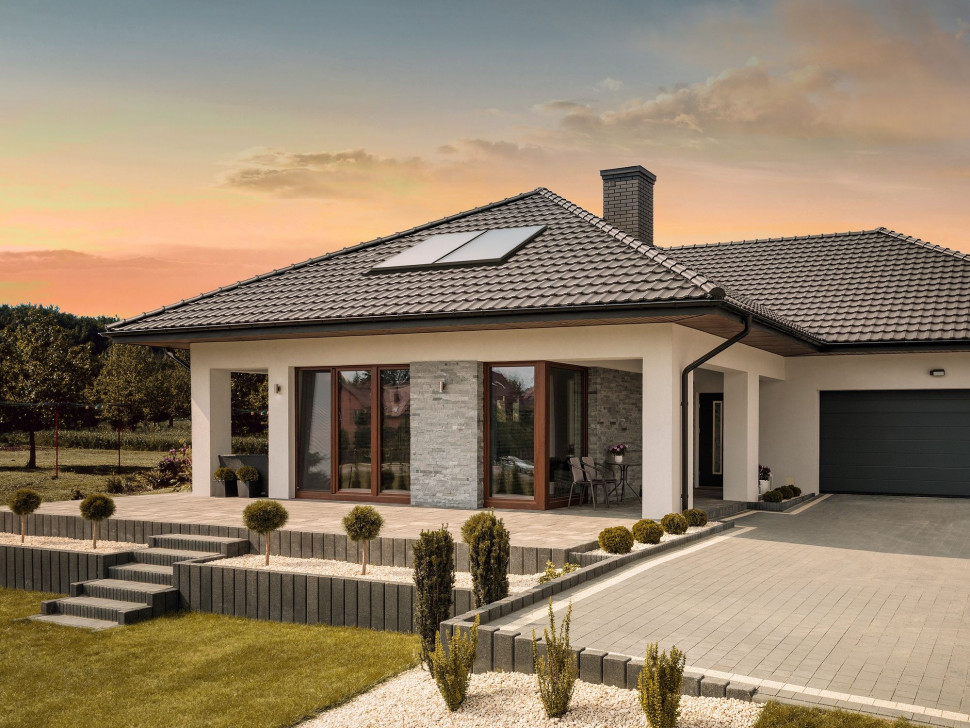 Dachówka ceramiczna Braas Topas 11V, kolor antracytowy