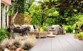 Co na taras? 5 sposobów na ładne i trwałe wykończenie tarasu 