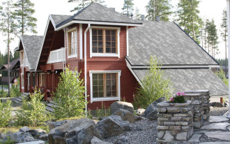 Dach jak dzieło sztuki - poznaj zalety gontu bitumicznego