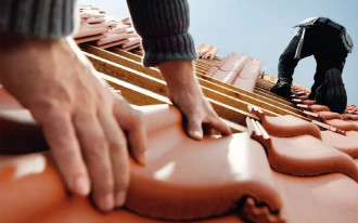 Dachówka ceramiczna i cementowa - jak prawidłowo układać?