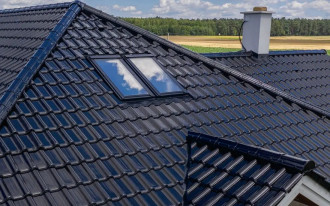 Łaty i kontrłaty, czy pełne deskowanie? Podłoże pod pokrycie dachowe