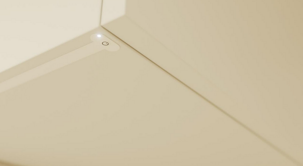 Włącznik W15 jest zupełnie płaski i osadzony na taśmie.