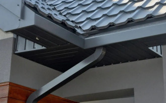 Rynny - jak dobrać odpowiednie przekroje i rury spustowe?