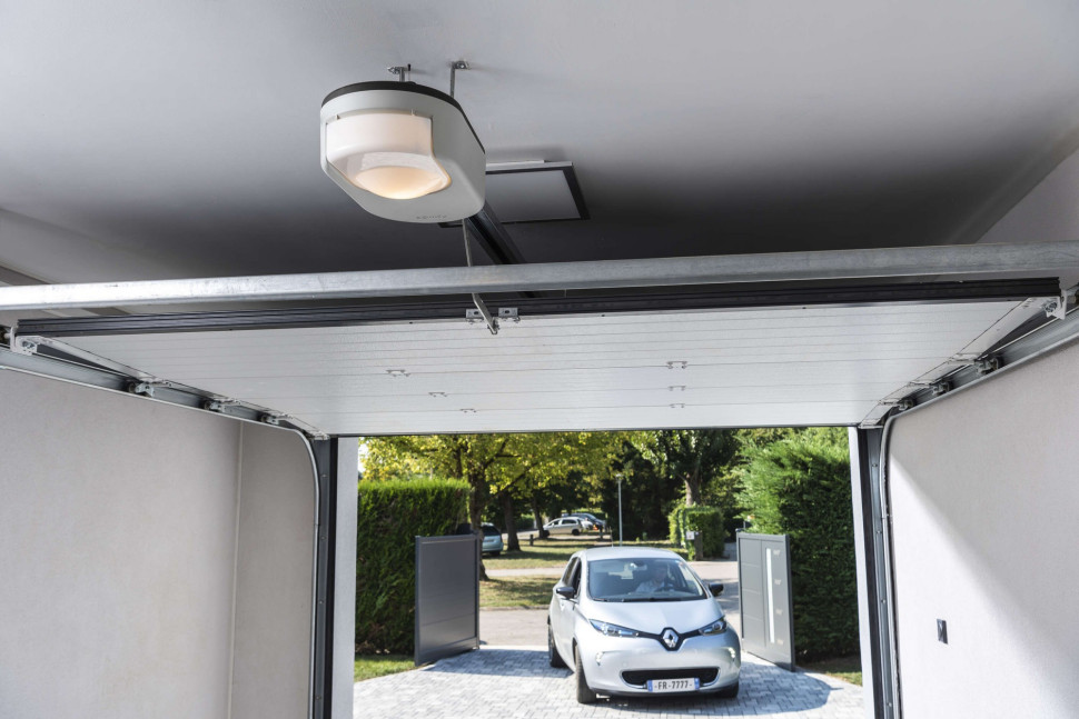 Napęd do bramy garażowej Dexxo Compact io od Somfy