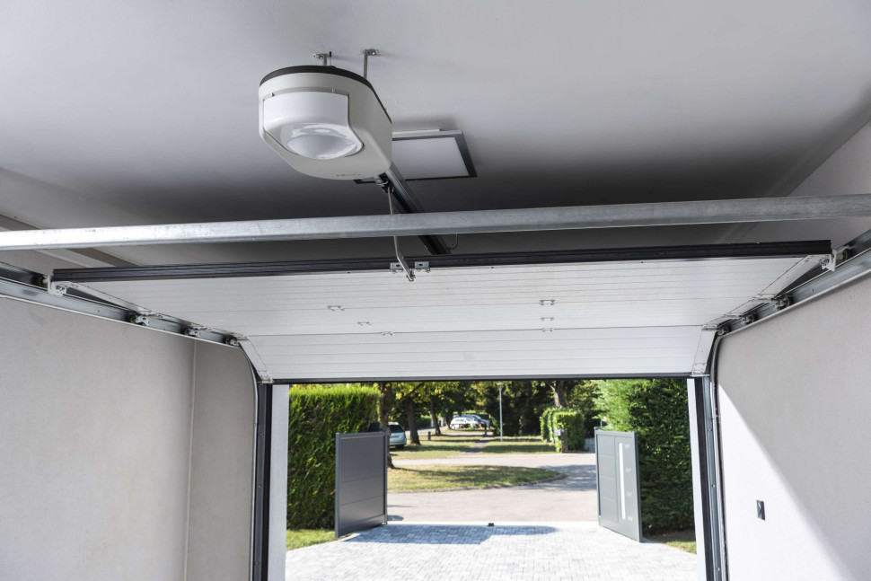 Napęd do bramy garażowej Dexxo Compact io od Somfy