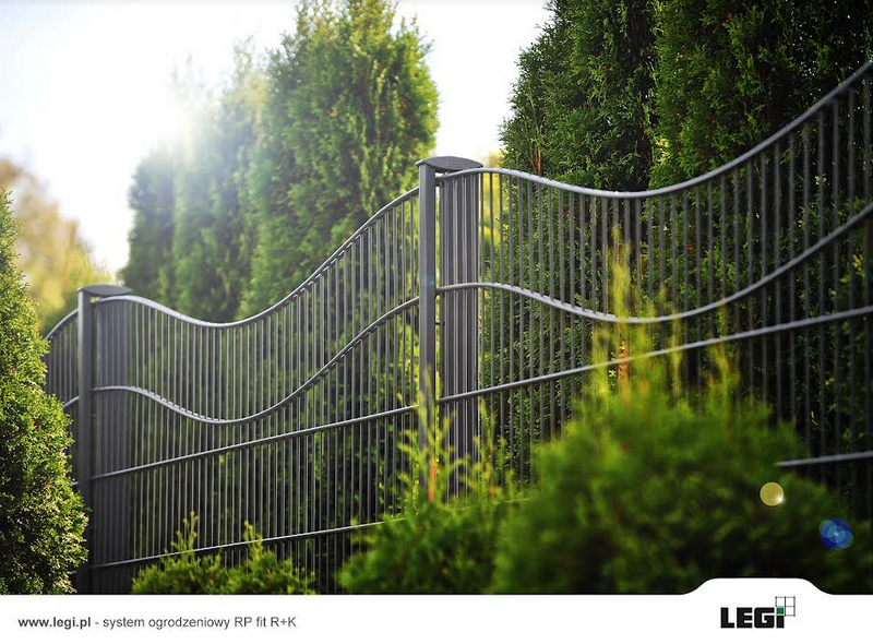 Firma Legi jest znana z produkcji paneli kratowych z surowego drutu