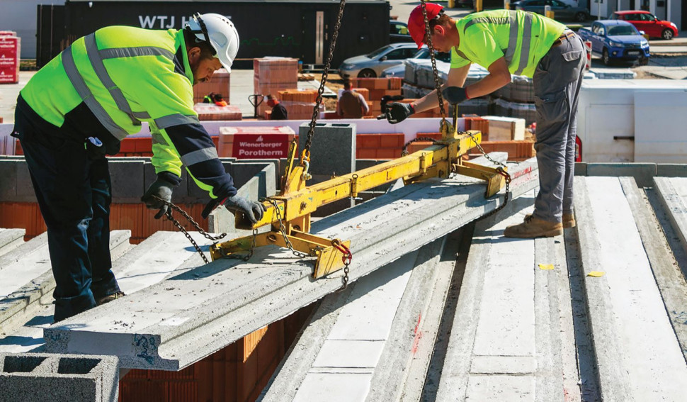 Wykonanie stropu prefabrykowanego jest tańsze od monolitycznego i gęstożebrowego