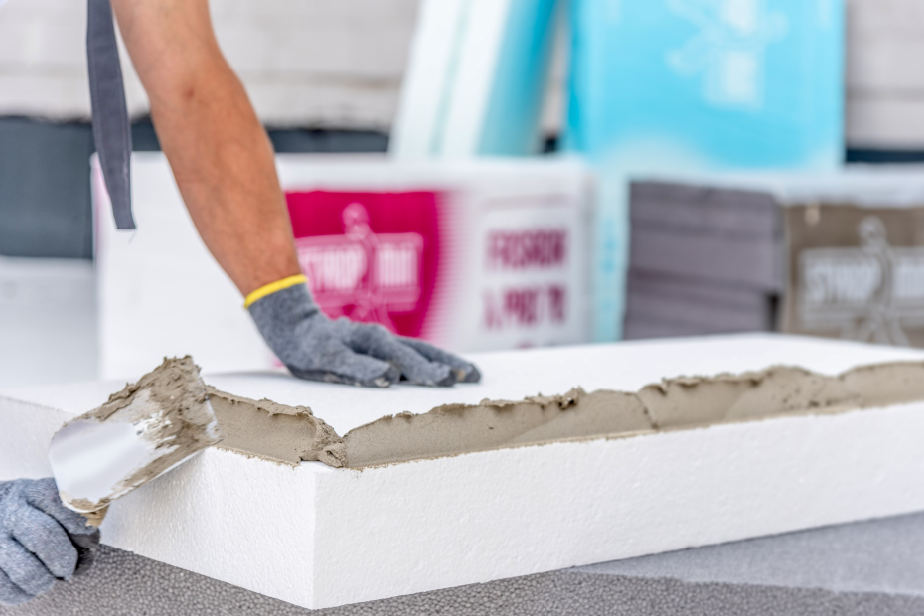 Styropian to popularny materiał izolacyjny.