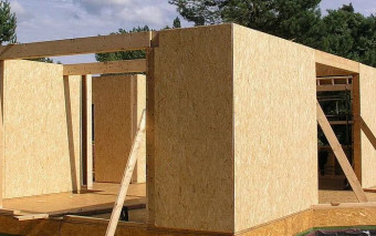 Jak przymocować płyty OSB do ściany?