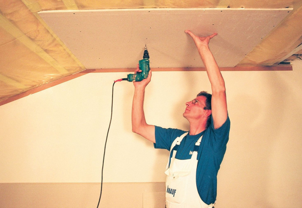 Zwykła folia paroizolacyjna z polietylenu (PE)