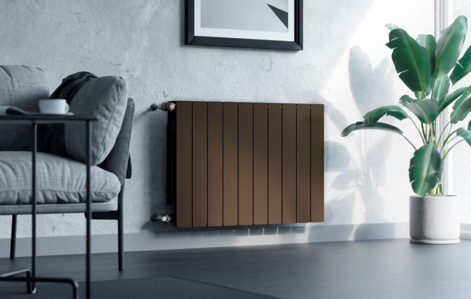 Grzejnik aluminiowy ADR 500F KFA Armatura w kolorze miedzianym.