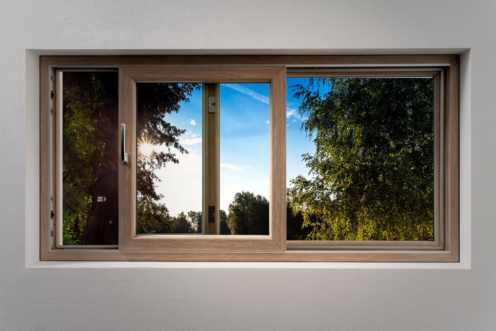 Konstrukcje typu SLIDE idealnie sprawdzają się jako podłużne okna stosowane w kuchniach czy jadalniach