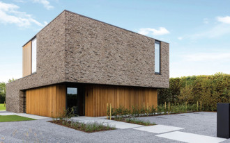 Elewacja domu: aranżacje, trendy i porady