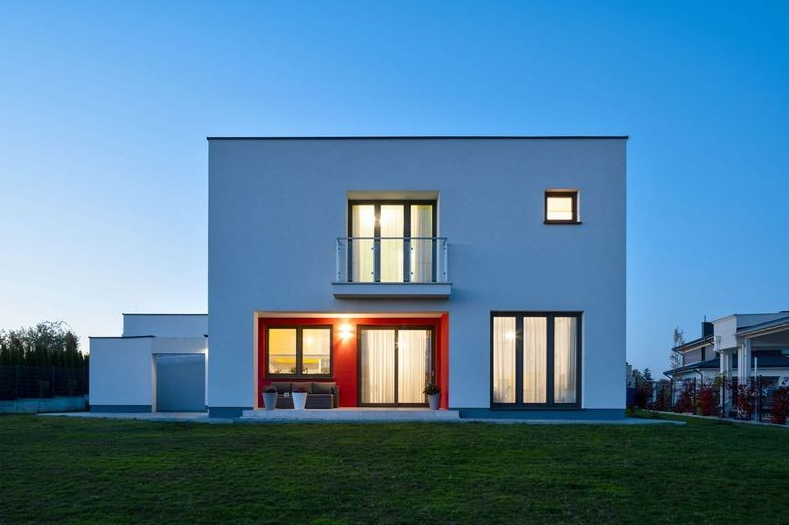 W nowoczesnych domach coraz częściej spotykamy odważniejsze barwy okien