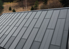 Czy warto zdecydować się na dach solarny w domu? Rodzaje dachów solarnych, opinie, ceny