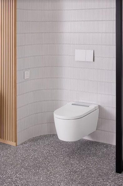 Toaleta myjąca AquaClean Sela