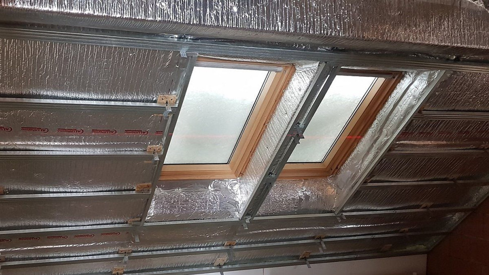 Aluthermo® QUATTRO o grubości 1 cm – zastępuje 20 cm tradycyjnej izolacji