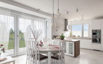 Dlaczego ocieplając dom warto wymienić okna?