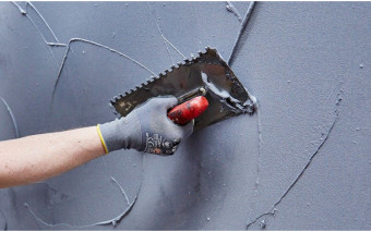 Wilgoć pod kontrolą. Jak uszczelnić fundamenty na lata?