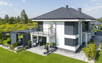 Jak długo wytrzyma dach pokryty blachą na rąbek?