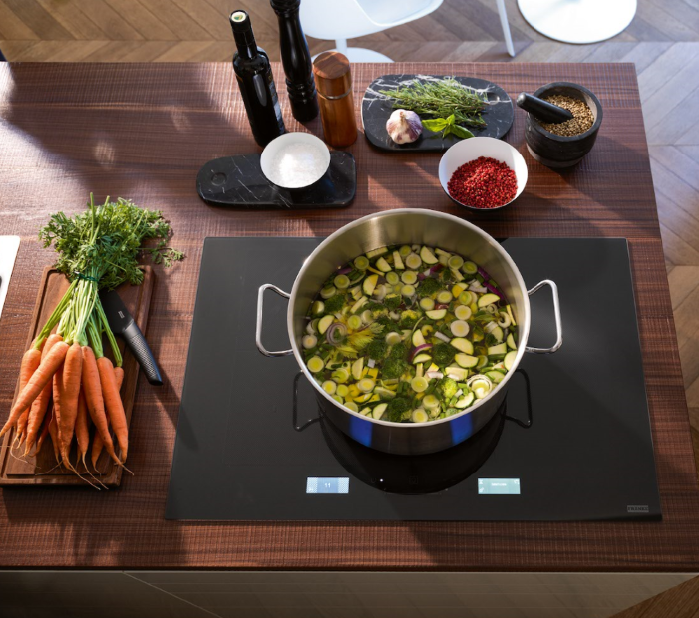 Gotuj jak profesjonalista dzięki płytom grzewczym Franke.