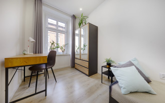 Jak urządzić biurko w pokoju? Praktyczny poradnik