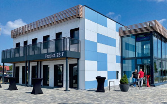 Modułowy blok pasywny w Toruniu z pompą ciepła De Dietrich