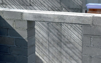 Nadproże nad drzwiami - jak je wzmocnić, żeby ściana nie pękała?