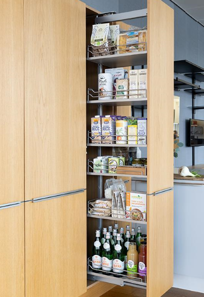 Cargo wysokie Dispensa do montażu w słupku meblowym do szerokości 300 mm.