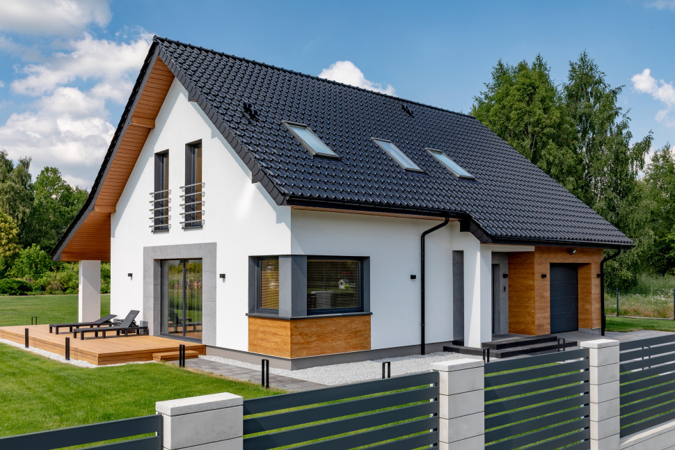 Dachówka ceramiczna Braas Rubin 13V, kolor czarny błyszczący