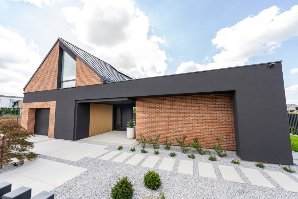 Okna, drzwi, rolety i bramy garażowe Krishome