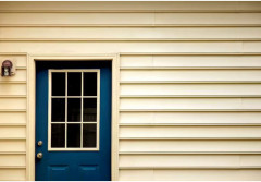 Izolacja drewnianego domu. Ten jeden błąd może zniszczyć Twoje ściany od środka!