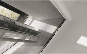 Moskitiera na okno dachowe - który materiał naprawdę wytrzyma lata i nadal będzie dobrze wyglądał?