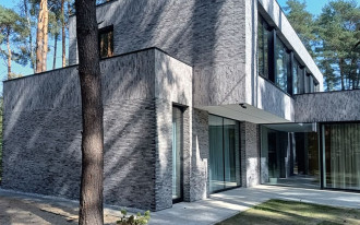 Płytka Milanowska Szara - nowoczesna płytka elewacyjna z rustykalną strukturą powierzchni