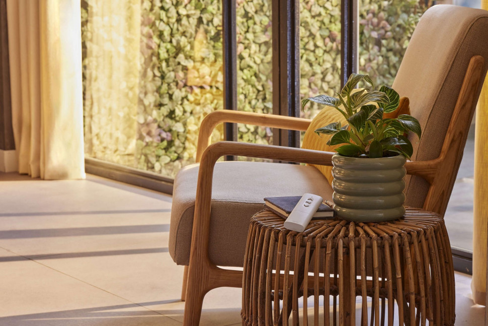 Somfy, pilot do sterowania osłonami wewnętrznymi