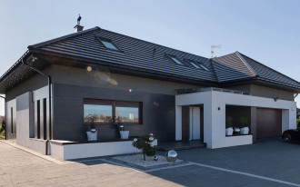 Jak współcześnie postrzegamy rolę dachu w architekturze domu?