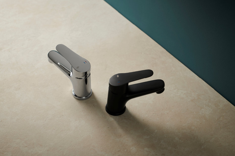 Baterie chromowane lub pokrywane kolorem z wykorzystaniem procesu galwanizacji.