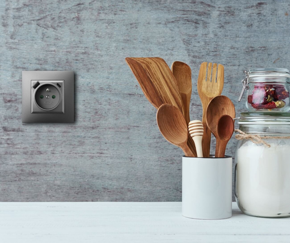 Gniazdka elektryczne z dwoma portami USB