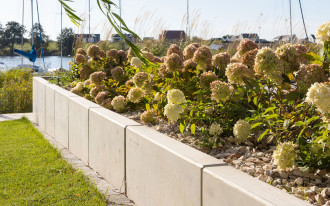 Z czego wykonać donice w ogrodzie?