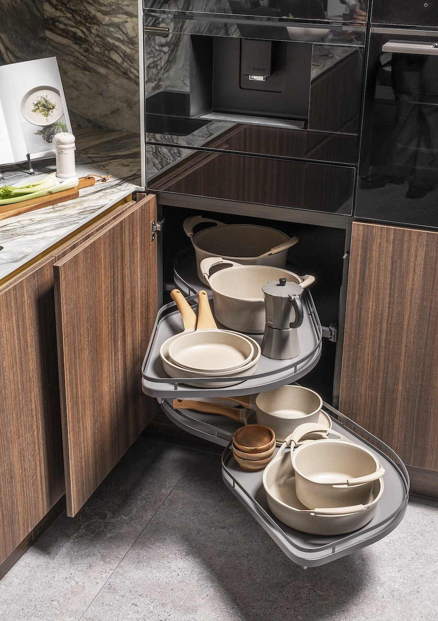 Systemy narożne maksymalnie wykorzystują trudno dostępne przestrzenie.