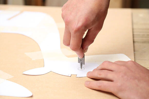 Wyrzynarka z Autoselect ma specjalny tryb do cięcia po zaokrągleniach. Wybierz go, aby uzyskać precyzyjne efekty