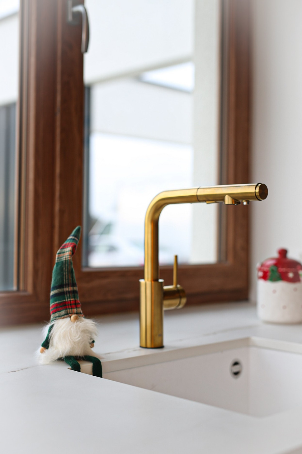 Baterie filtrujące wodę Duero Pure dostępne są w trzech kolorach: inox, czarny i złoty szczotkowany