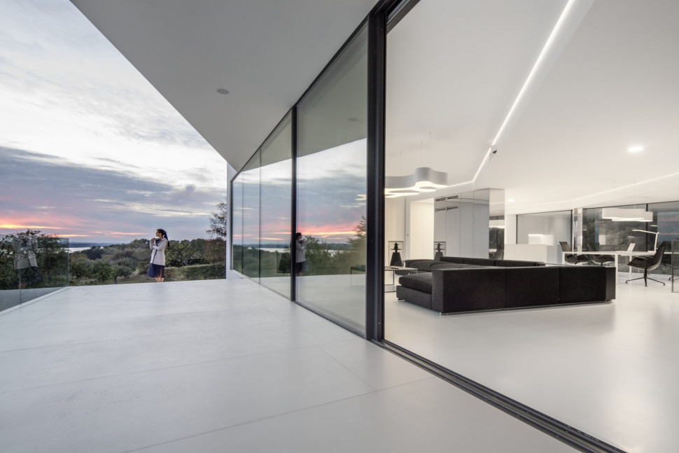 Wnętrze nowoczesnego domu inteligentnego (fot. FDtech)