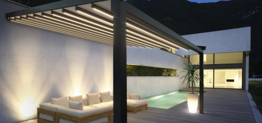 Wymarzony taras - jak go urządzić i osłonić przed słońcem i deszczem?