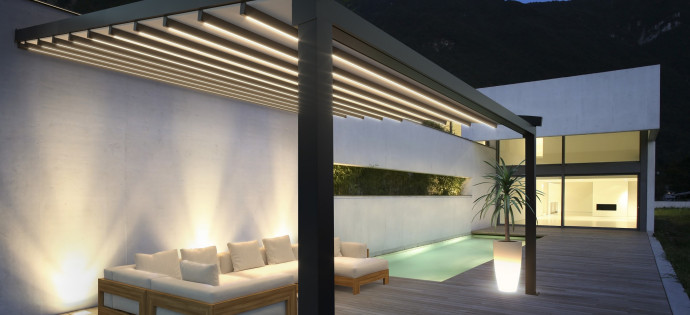 Wymarzony taras - jak go urządzić i osłonić przed słońcem i deszczem?