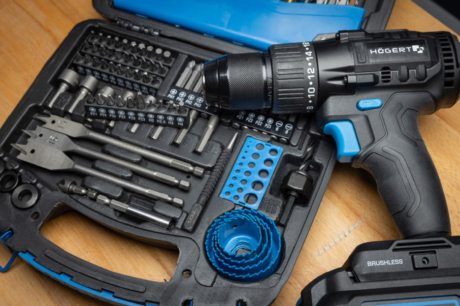 Zestaw 100 akcesoriów od Högert Technik