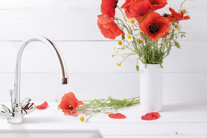 Wybór armatury kuchennej: Na co zwrócić uwagę, by nie żałować?